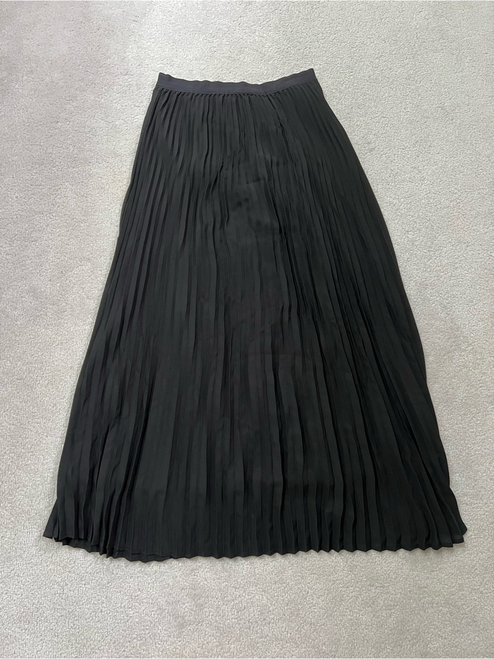 Babaton pleated skirt